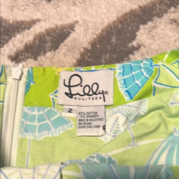 Lilly Pulitzer Green and Blue Skorts with Playful Design - Picture 2 of 4